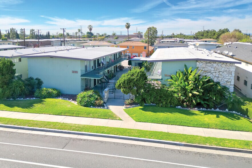 Primary Photo Of 11515-11517 Old River School Rd, Downey Apartments For Sale