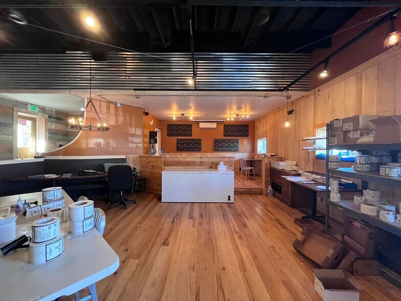 More Photos Of 18 Village Green Way, Southwest Harbor Restaurant For Lease