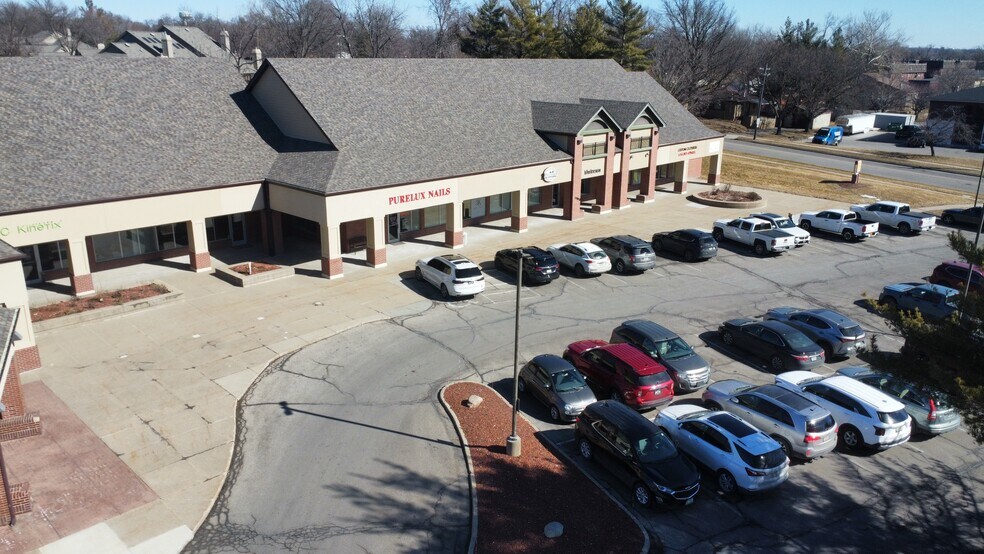 More Photos Of 1903 Ep True Pkwy, West Des Moines General Retail For Lease