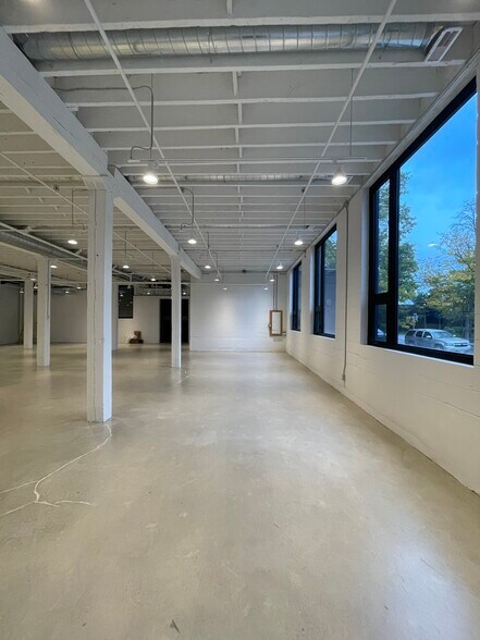 More Photos Of 83-91B Walnut Av, Toronto Office For Sale