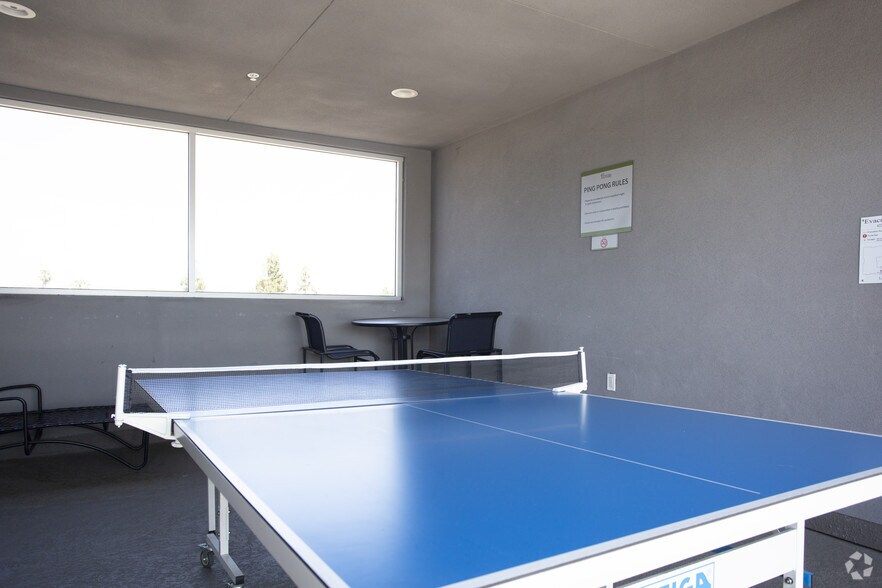 More Photos Of 422 S Lake St, Los Angeles Apartments For Sale