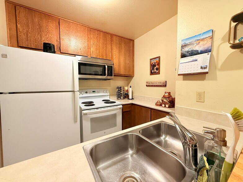 More Photos Of , Mammoth Lakes Multifamily For Sale