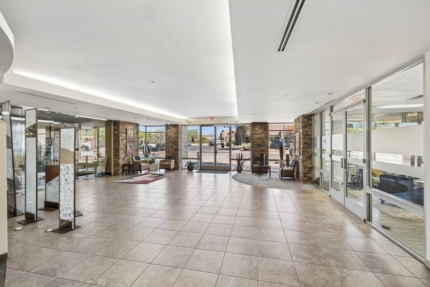 More Photos Of 8765 E Bell Rd, Scottsdale Loft Creative Space For Sale