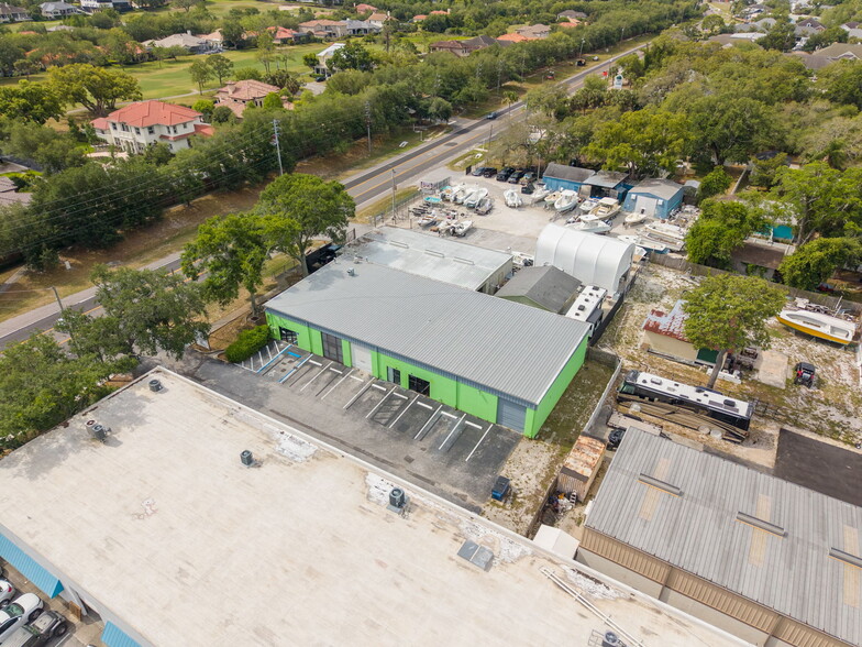 More Photos Of 3725 Alt 19, Palm Harbor Warehouse For Lease