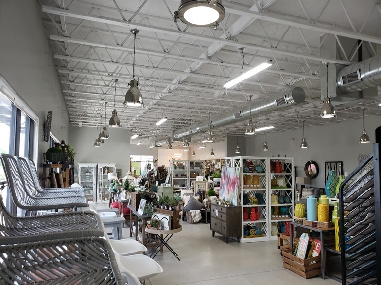 More Photos Of 1480 N Main St, Springville General Retail For Lease