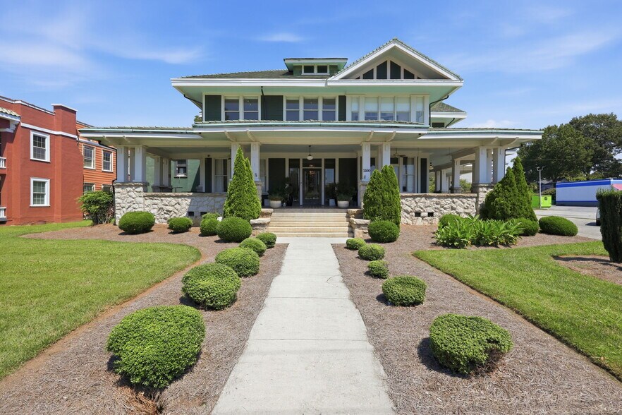 More Photos Of 1100 N Main St, High Point Office For Sale