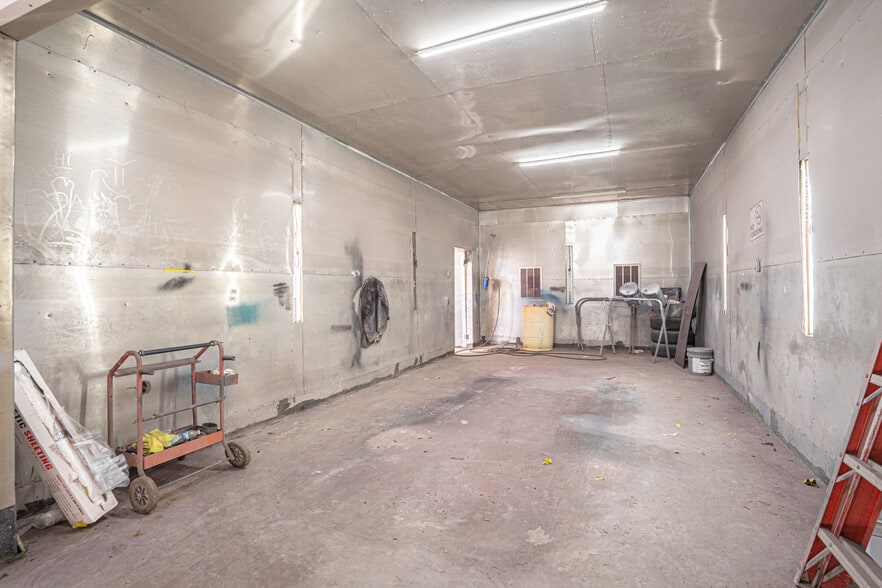 More Photos Of 8928 Homestead Rd, Houston Warehouse For Sale