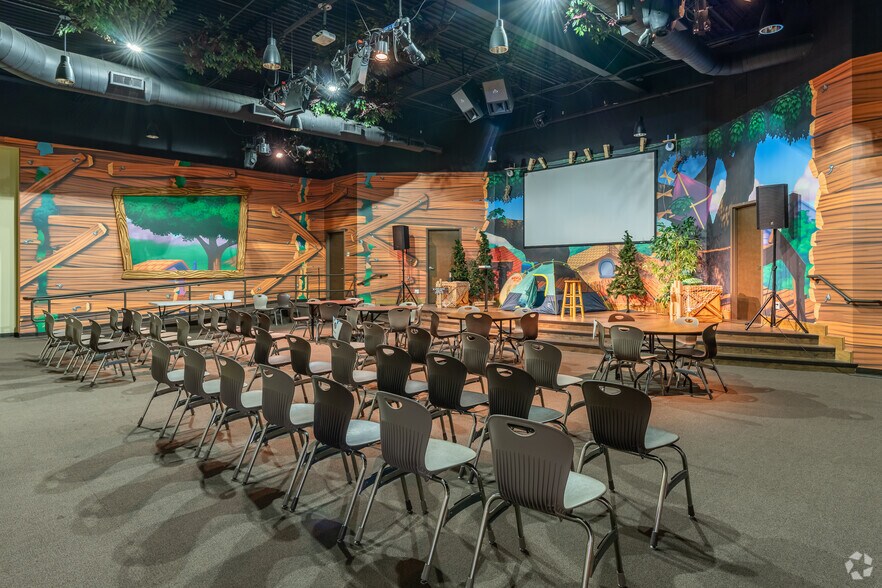 More Photos Of 1800 E Broad St, Mansfield Land For Sale