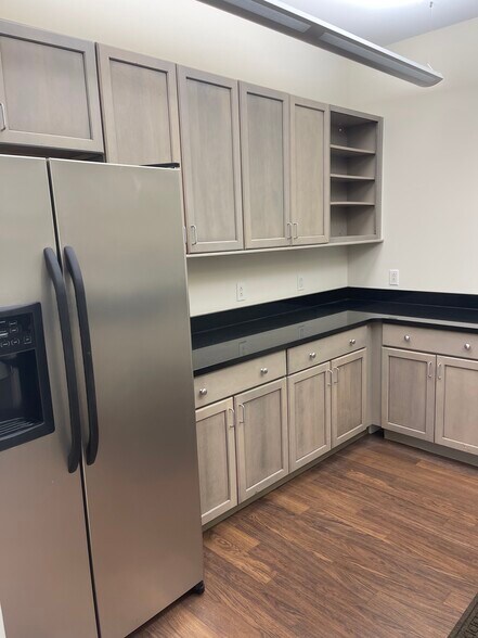 More Photos Of 220 Elm St, New Canaan Office For Lease