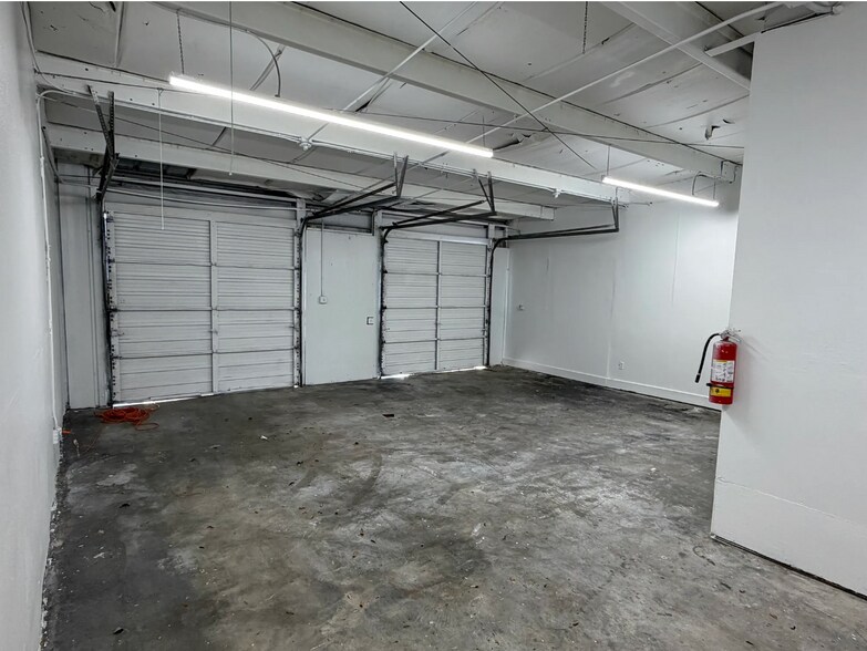 More Photos Of 1620 Tangerine St, Melbourne Unknown For Lease
