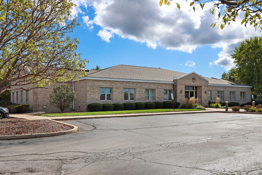 More Photos Of 6535 Green Bay Rd, Kenosha Medical For Sale