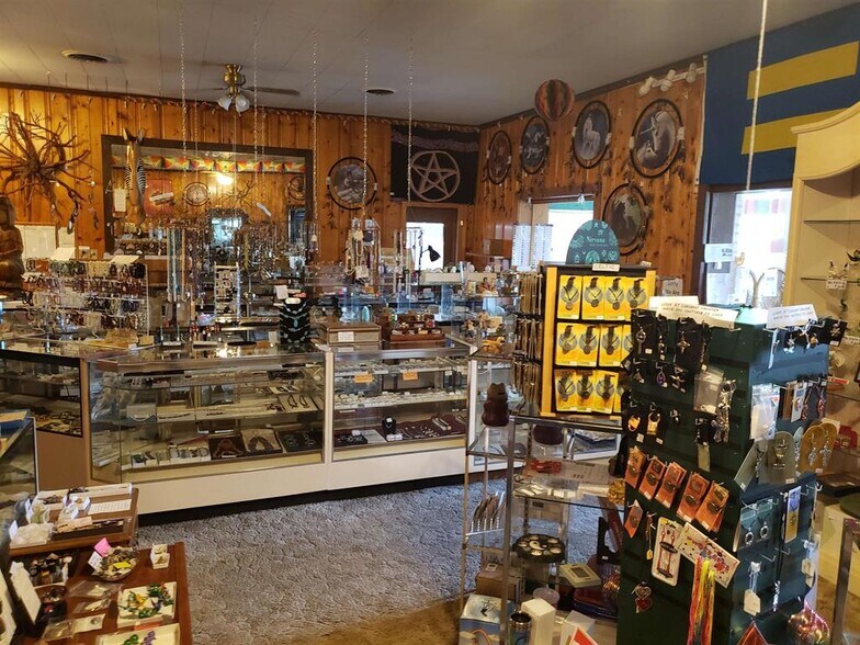 More Photos Of 2487 US Highway 211 W, Luray Storefront For Sale