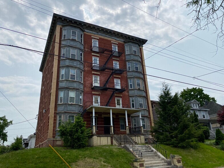 More Photos Of 38 S Main Ave, Albany Multifamily For Sale