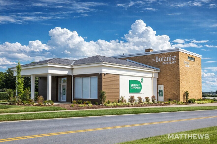 Primary Photo Of 33113 Aurora Rd, Solon Freestanding For Sale