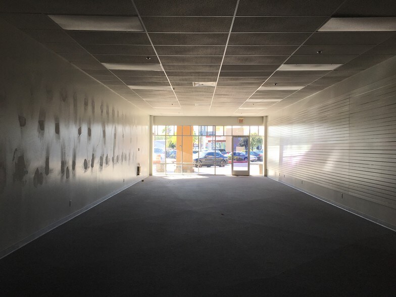 More Photos Of 450-490 S Buffalo Dr, Las Vegas Unknown For Lease