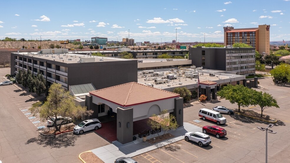 Primary Photo Of 2020 Menaul Blvd NE, Albuquerque Hotel For Sale