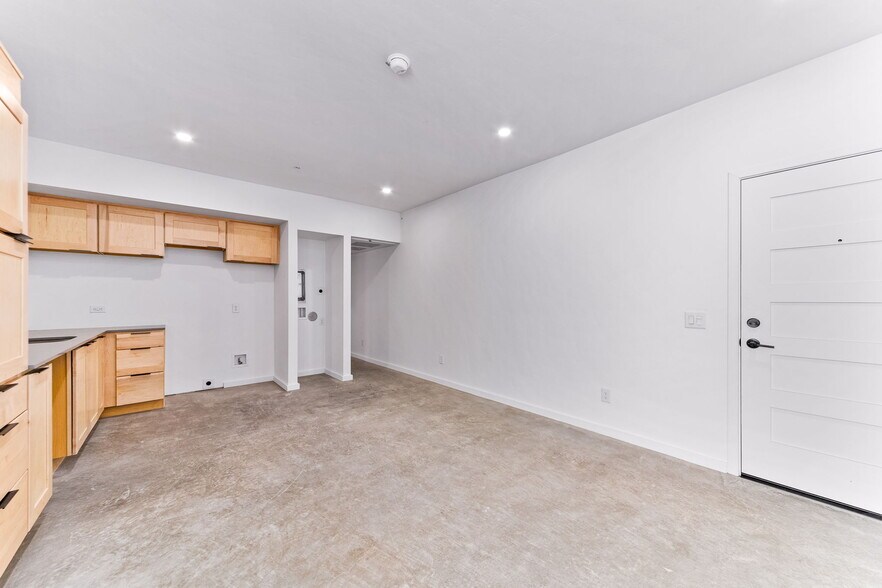 More Photos Of 21 Lalo Way, Tucson Multifamily For Sale