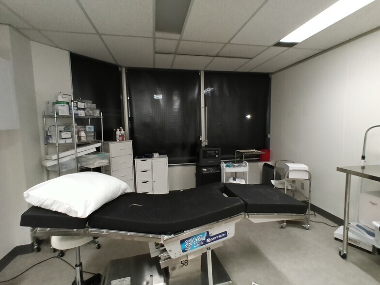 More Photos Of 1929 Russell Rd, Ottawa Medical For Sale