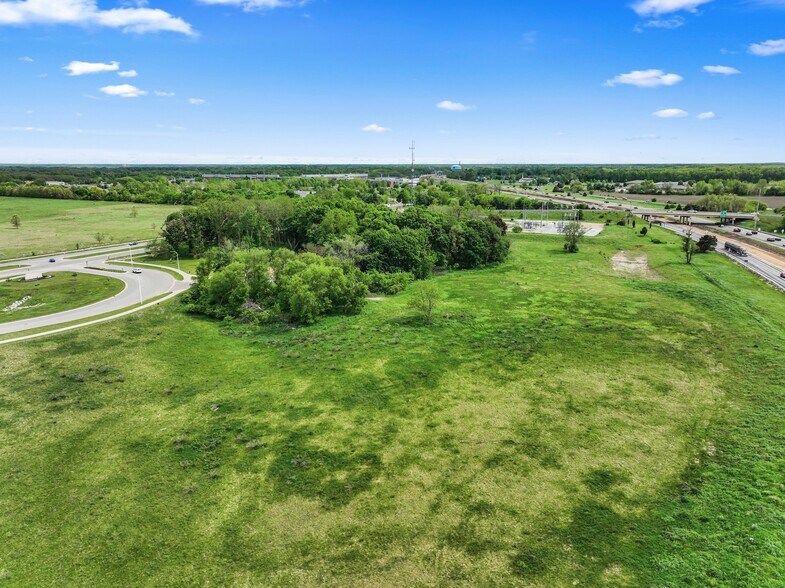 More Photos Of V/L Robert Jones way @ Stadium, Kalamazoo Land For Sale