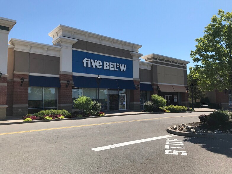 More Photos Of 439-441 Commerce Dr, Victor Unknown For Lease