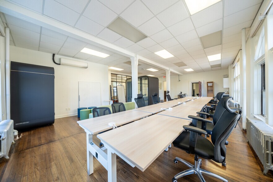 More Photos Of 1 Newark St, Hoboken Loft Creative Space For Lease