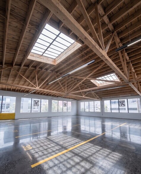 More Photos Of 900 Sansome St, San Francisco Parking Garage For Lease