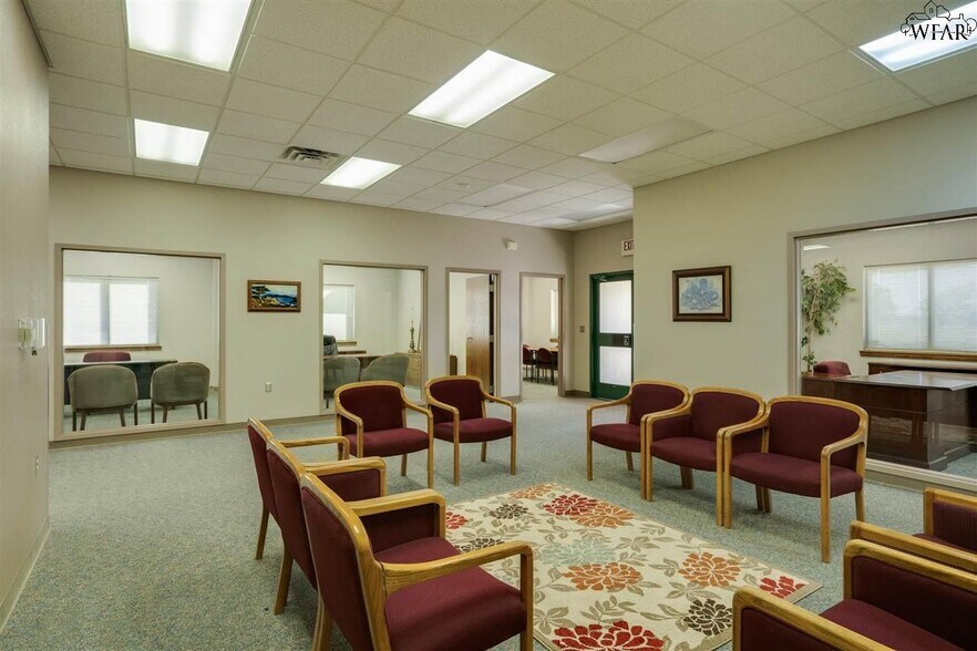 More Photos Of 2618 Old Iowa Park Rd, Wichita Falls Bank For Sale