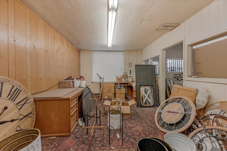 More Photos Of 142 S D St, Porterville Flex For Lease