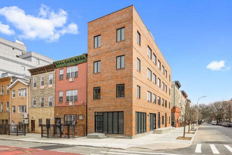 More Photos Of 115 Rogers Ave, Brooklyn Apartments For Lease