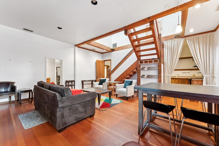 More Photos Of 1254 E 12th St, Oakland Apartments For Sale
