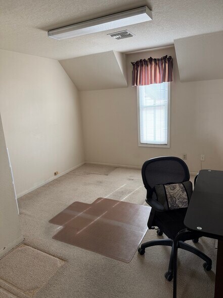 More Photos Of 714 N Spurgeon St, Santa Ana Office For Lease