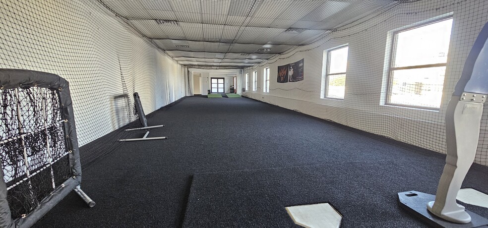 More Photos Of 223 17th St, Virginia Beach Storefront Retail Office For Sale