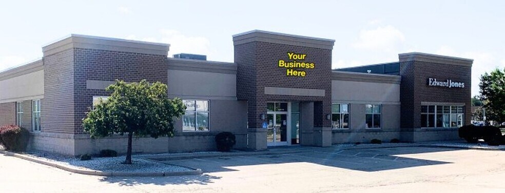 More Photos Of 2363 Holmgren Way, Green Bay Bank For Lease