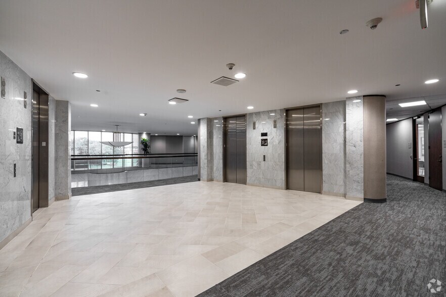 More Photos Of 11200 Westheimer Rd, Houston Office For Lease