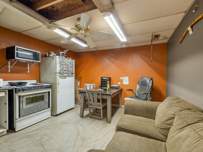 More Photos Of 3808 N Highway 14, Greer Service For Sale