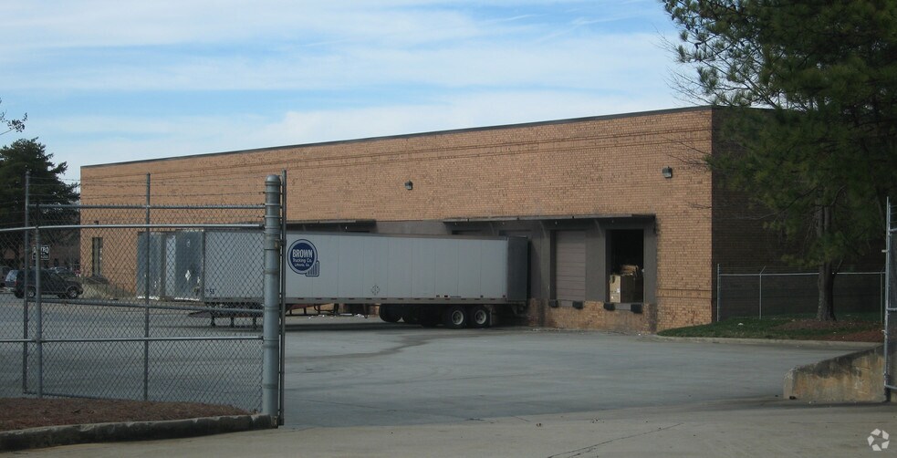 More Photos Of 6510 Jimmy Carter Blvd, Norcross Warehouse For Lease