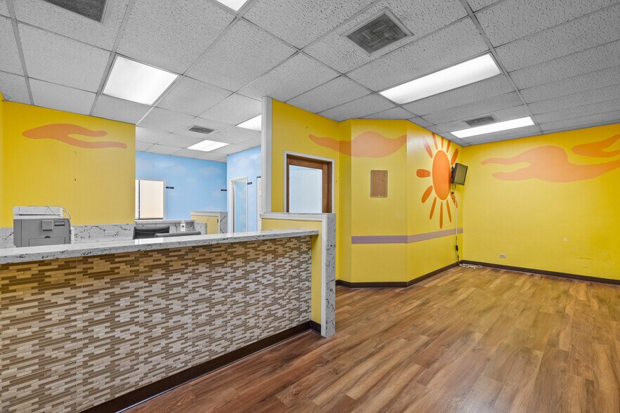 More Photos Of 98-1247 Kaahumanu St, Aiea Medical For Sale