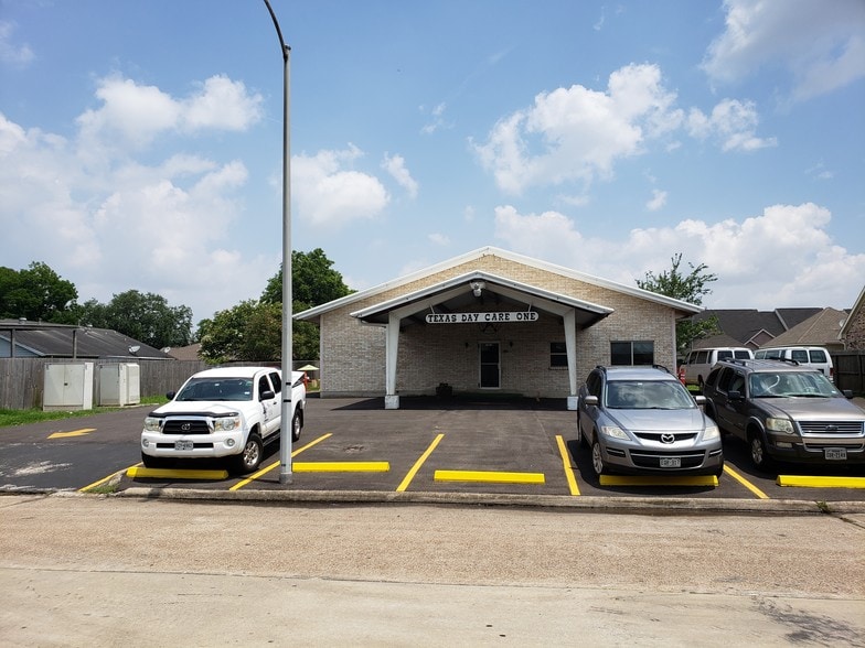 Primary Photo Of 1803 Kenwick Pl, Pasadena Daycare Center For Sale
