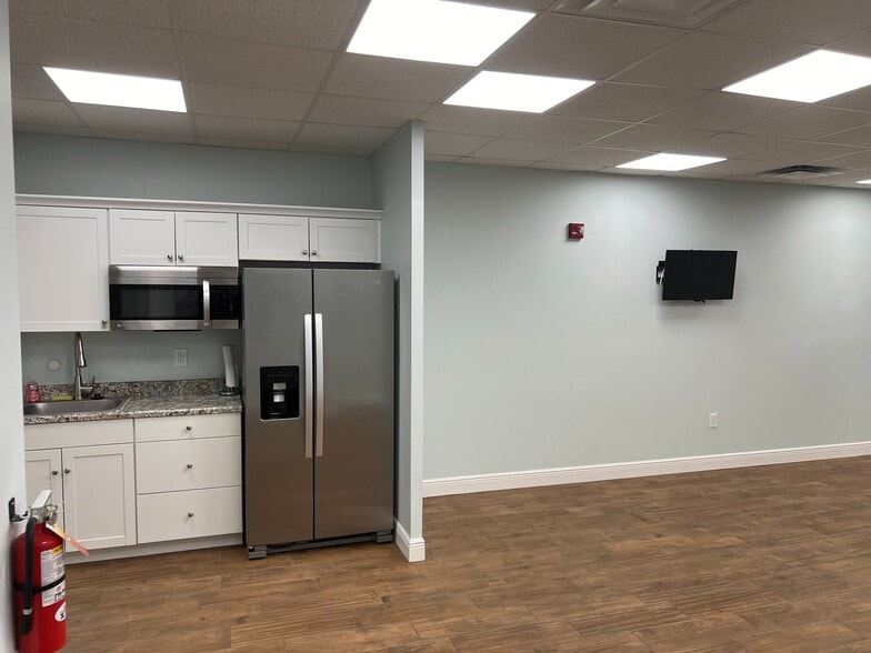 More Photos Of 1857 San Marco Rd, Marco Island Office Residential For Sale