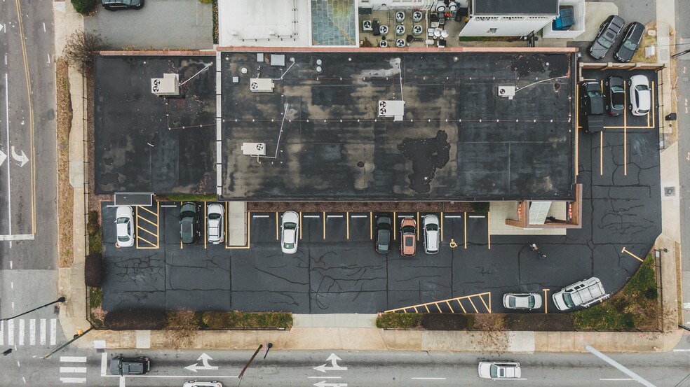 More Photos Of 720 W Fifth St, Winston-Salem Storefront Retail Office For Lease