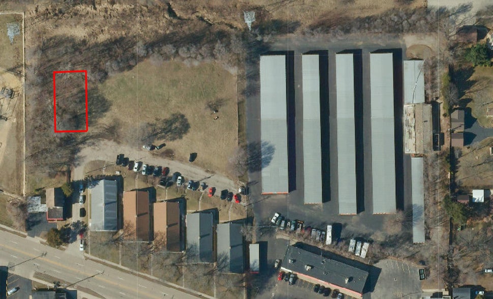 More Photos Of 3000 Charles St, Rockford Self Storage For Sale