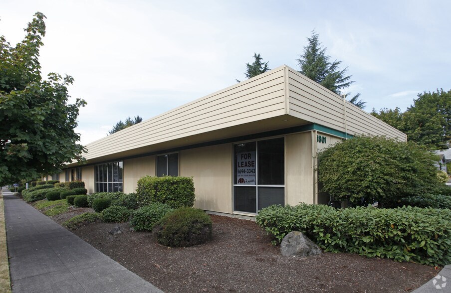 More Photos Of 1801 D St, Vancouver Medical For Lease