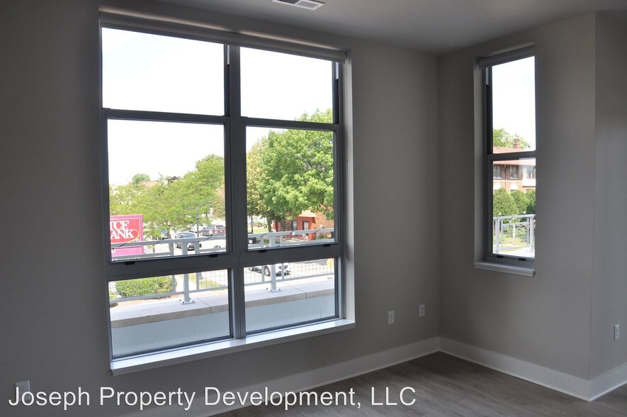 More Photos Of 4175 N Oakland Ave, Shorewood Multifamily For Sale