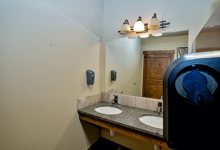 More Photos Of 6701 N Idaho Rd, Newman Lake Lodge Meeting Hall For Sale
