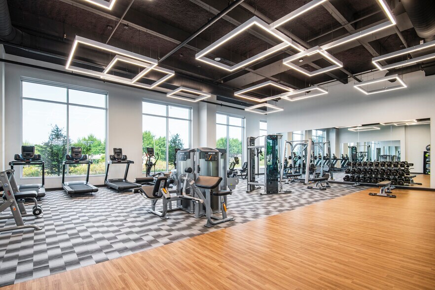 More Photos Of 950 W Bethany Dr, Allen Office For Lease