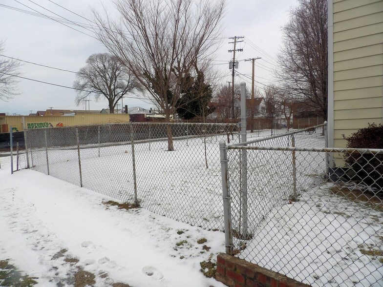 More Photos Of , Cleveland Unknown For Sale