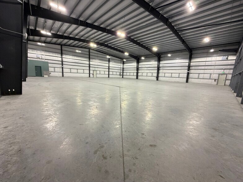 More Photos Of 229 Airpark Blvd, Immokalee Specialty For Sale