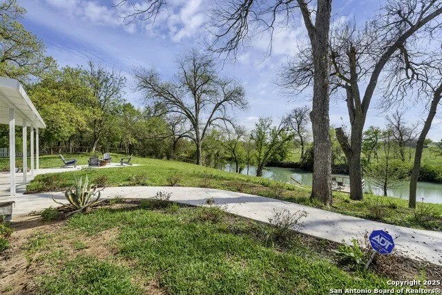 More Photos Of 105 NW River Rd, Martindale Specialty For Sale