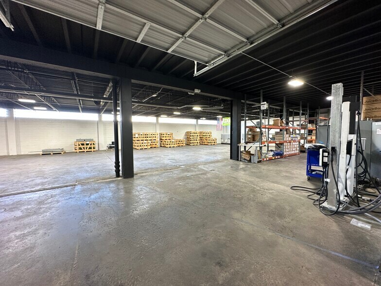 More Photos Of 5460 Muddy Creek Rd, Green Township Warehouse For Sale