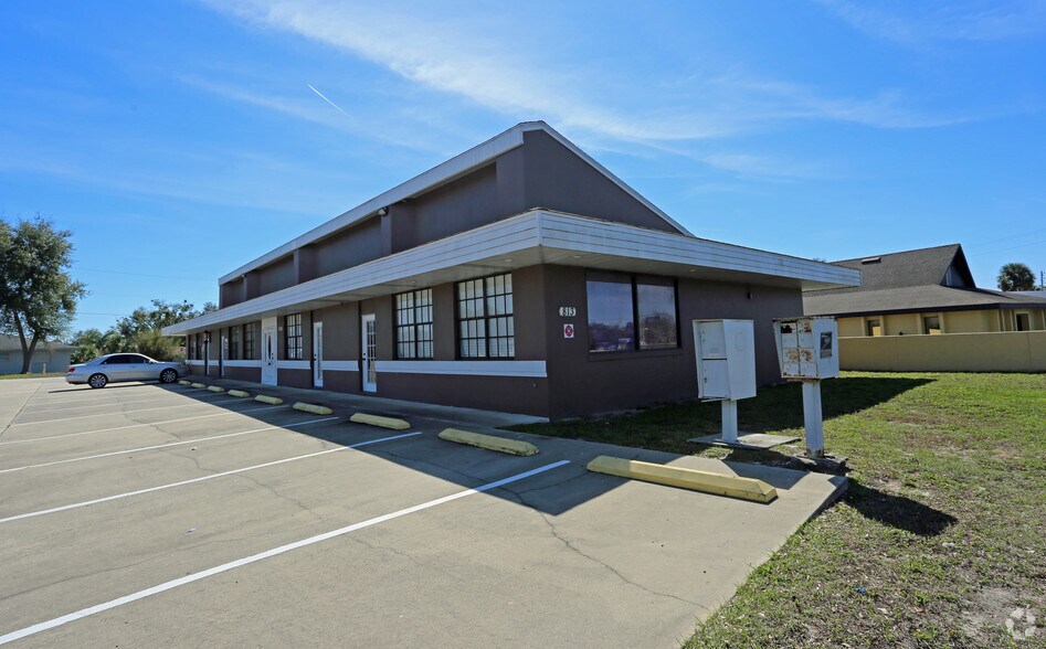 More Photos Of 813 Deltona Blvd, Deltona Office For Lease